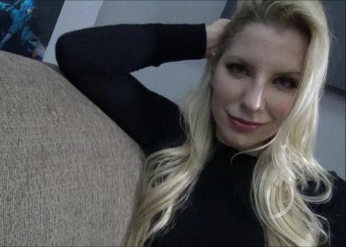 Family Therapy/Clips4Sale - Ashley Fires - Lonely Mom Seduces Son (HD/720p/1.27 GB)