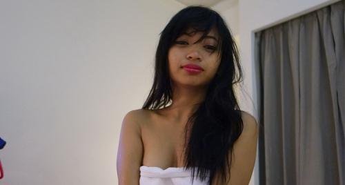 Malaysian - Linda - Hot Asian Teen Nude Suck And Fuck (FullHD/1080p/1.71 GB)