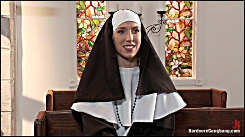HardcoreGangbang/Kink - Maia Davis - Petite Blonde Lives out Fantasy Nun Gangbanged by 5 Priests in Chapel (HD/720p/1.89 GB)