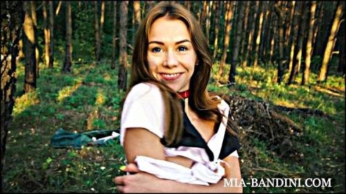 Modelhub - Mia Bandini - Dreamfuck with young and cute schoolgirl. Horny fantasy (FullHD/1080p/947 MB)