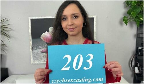 CzechSexCasting/PornCZ - Zeyne P - Chubby girl tries her luck at the casting (HD/720p/365 MB)