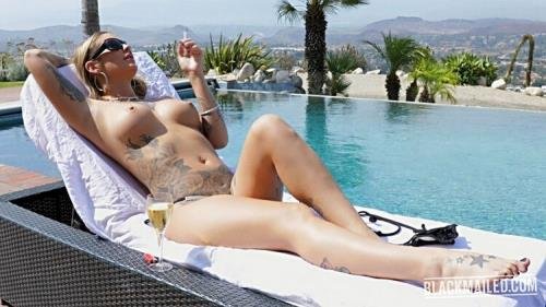 Blackmailed - Kleio Valentien (Embezzler Kleio's Blackmailed Buttfuck/01.03.2018) (Full HD/1080p/2.68 GB)