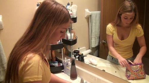 Clips4Sale - Accidental Hypnosis 2 (SD/404p/140 MB)