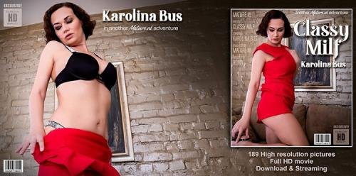 Mature.nl - Karolina Bus - 39 - Classy MILF Karolina Bus loves to play with herself (Full HD/1080p/1.1 GB)
