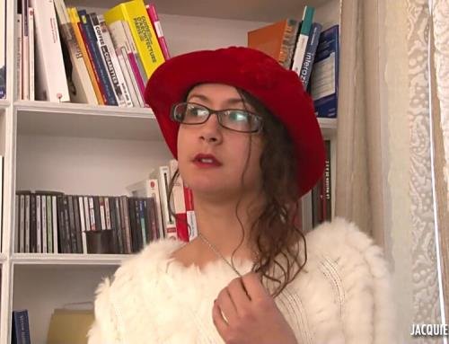 Jacquie Et Michel TV - Maria - Un Sexologue Nous Fait Decoincer Ses Patientes ! (FullHD/1080p/1.13 GB)