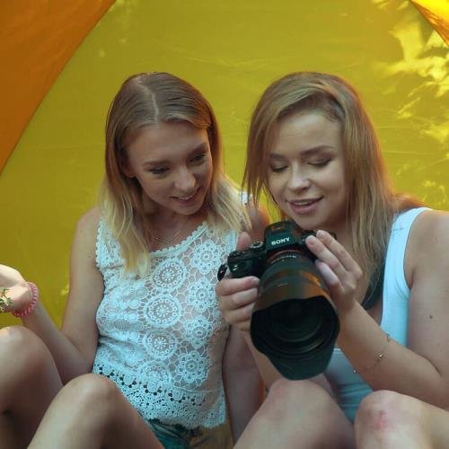 Class-Lesbians - Candee Teen And Alexa Flexy a Picnic Withasms (UltraHD/4K/2160p/1.60 GB)