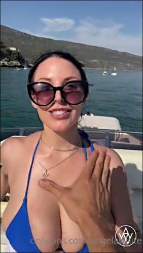 Onlyfans - Angela White Gets Fucked In a Yacht (HD/720p/188 MB)