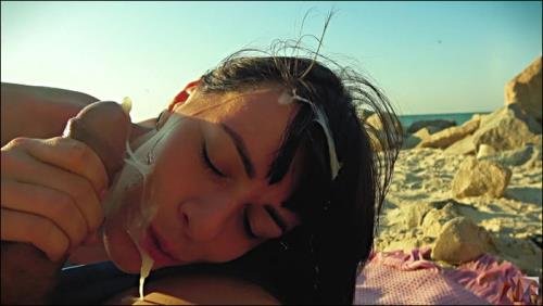 PornHub - Risky Public Blowjob On The Beach.Travel Diaries (FullHD/1080p/802 MB)