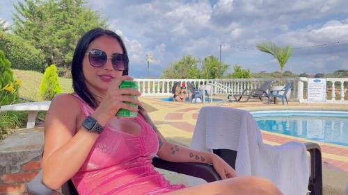 Onlyfans - Sexo Apasionado De Una Pareja Amateur Teen Por Un Lago Verano Al Aire Libre  JENIFER PLAY Jenifer Play Ll (FullHD/1080p/576 MB)