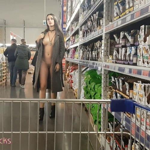 pornhub - Naked Girl Walks In The Supermarket Sweetbuttocks (FullHD/1080p/127 MB)