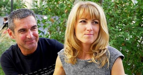 JacquieEtMichelTV/Indecentes-Voisines - Naomi : Naomi et Nico, un couple pas comme les autres! (2K/1080p/2.98 GB)