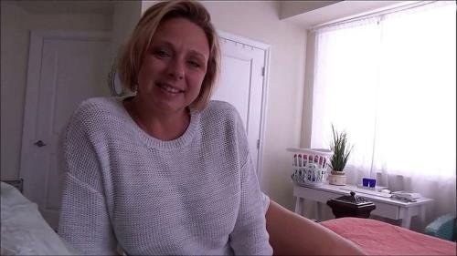 Mom Comes First/Clips4Sale - Brianna Beach : Mother s Awakened Desire (FullHD/1080p/3.35 GB)