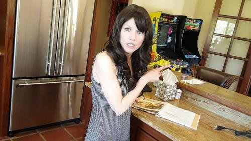 Emmas Secret Life/clips4sale - Emmas : Risky mother/son fuck, suck (HD/720p/1.56 GB)