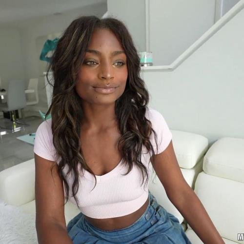MyLifeInMiami - Rhae Woods : Little Porn Newbie (FullHD/1080p/365 MB)