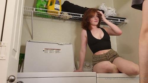 Onlyfans - Rylie Rowan  OF  Im Not Actually Stuck In The Wash Stepbro (FullHD/1080p/558 MB)