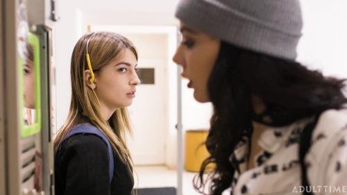GirlsWay - Teenage Lesbian Part 2 : Aidra Fox, Alina Lopez, Kenna James, Kristen Scott, Whitney Wright (FullHD/1080p/2.80 GB)