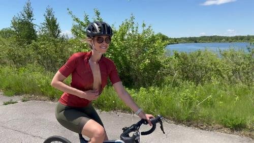 Onlyfans - Sexy Cyclist Gives Husband a Public Blowjob Before Getting Unprotected Creampie From Lucky Hiker Serenity Cox (FullHD/1080p/490 MB)