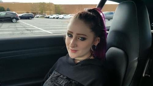 Manyvids - Nyx Baltimore - My Teen Daughter's 1st Lingerie Series (HD/720p/1.07 GB)