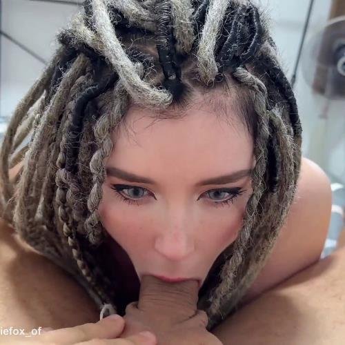 Onlyfans - RAW Homemade Porn With Sweetie Fox Sweetie Fox (FullHD/1080p/336 MB)