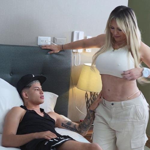 Onlyfans - Stepmother Helps Me So That My Dad Pays For My College  Danner Mendez And Monique Fuentes Danner Mendez (FullHD/1080p/549 MB)