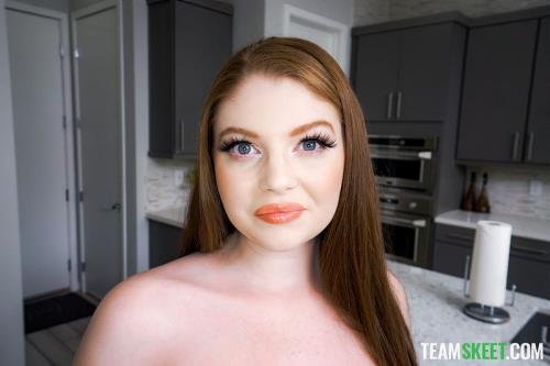 MyBabySittersClub/TeamSkeet - Eve Bardot : Vibing For My Babysitter s Vibrator (FullHD/1080p/1.07 GB)