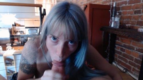 ManyVids - Emberhaze - Blue Haired Reverse Cowgirl n Blow Job (FullHD/1080p/399 MB)