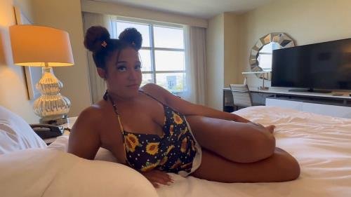Onlyfans - Pervy Stepbro Shares a Bed With His Thick Stepsis While On Vacation He Creampies Her  SmithMythPOV FunsizedMegan (FullHD/1080p/461 MB)
