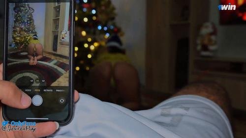 Onlyfans - MERRY CHRISTMAS Horny Girl Rides Her Friend s Cock  JENIFER PLAY Jenifer Play (FullHD/1080p/440 MB)