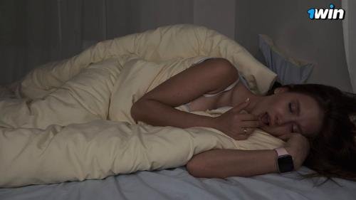 Onlyfans - My Hot And Sexy Neighbor Asked Me To Host Her For The Night Miss Driada (FullHD/1080p/146 MB)