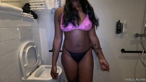 Onlyfans - I Fuck My Friend s Stepsister Intensely In The Bathroom For a New Phone Reels Plans (FullHD/1080p/109 MB)