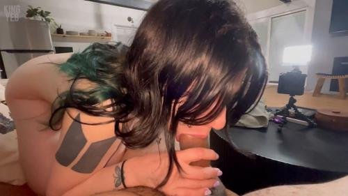 Onlyfans - Big Tit Tindergirl Invited me in the Jacuzzi and got CREAMPIED King (FullHD/1080p/204 MB)