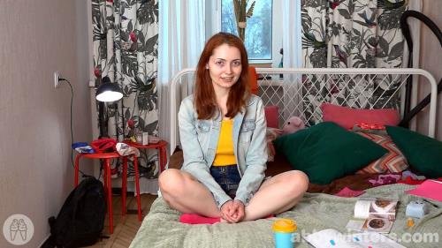 Abbywinters - Karine Upskirt (FullHD/1080p/837 MB)