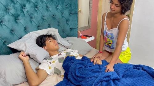 Onlyfans - 8 Year Old Stepsister Wakes Up Her Stepbrother To Give Him A Nice Blowjob And Make Him Cum On Her Julianapalvin (FullHD/1080p/368 MB)
