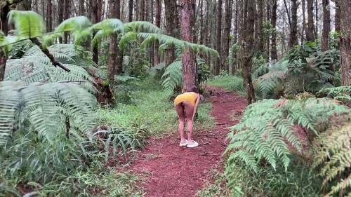 Onlyfans - I Get Naughty In The Forest And They Fuck Me Samy Sun7 (FullHD/1080p/610 MB)
