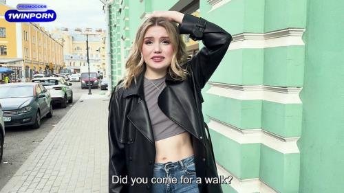 Onlyfans - No Condom She Fucks With a Stranger An Hour After Meeting a Creampie In a Hotel Room Milka Way Peter Indigo Sin (FullHD/1080p/713 MB)
