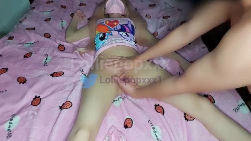 Onlyfans - Lolliepopxxx  Roleplay Fucking My Stepsister When Our Parents Are Not Home 2 (FullHD/1080p/256 MB)