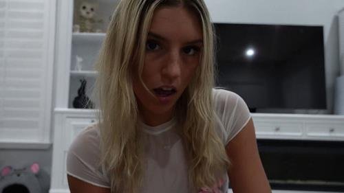 Onlyfans - College Teen Girl Gets a HUGE FACIAL After a Halloween Party Ambie Bambii (FullHD/1080p/205 MB)