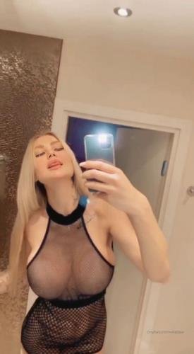 Onlyfans - Milana Milanasw  21 (SD/1964p/729 MB)