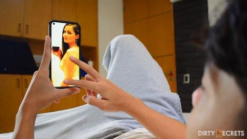 Onlyfans - I FUCK LIL TIMMY WHILE MY HUSBAND IS OUT OF THE ROOM Kathy Lee69 (FullHD/1080p/710 MB)