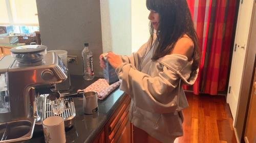 Onlyfans - My Best Surprise Freeuse Cumpilation Zoe Wilde VIP (FullHD/1080p/303 MB)