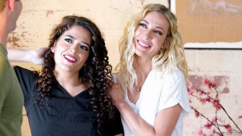 NuruMassage/FantasyMassage - Aiden Ashley, Victoria Voxxx (Competing For Attention ) (FullHD/1080p/1.97 GB)