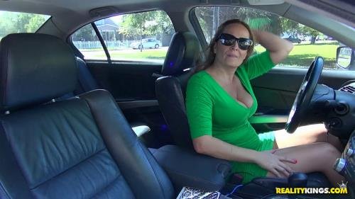 MilfHunter/RealityKings - Elexis Monroe (FullHD/1080p/2.27 GB)