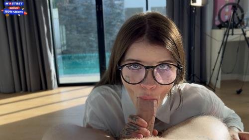 Onlyfans - Preparing For The Bright Month No Nut November Through Passionate Sex With a Cute Girl SkinLovers (FullHD/1080p/324 MB)