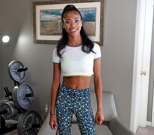 KellyMadison/KellyMadisonMedia - Nia Nacci Make Em Sweat (FullHD/1080p/3.27 GB)