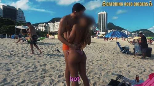 Onlyfans - Super Sexy Latina MILF With The Nicest Tits Screams With Pleasure CatchingGoldDigger (FullHD/1080p/315 MB)