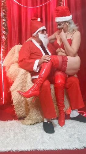 onlyfans - Nikylamonella Fucked And Cum In The Mouth By Santa Claus Nikylamonella (SD/1920p/277 MB)