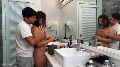 Onlyfans - Haileyrosexxx  0HjylgvXx2Z5C (FullHD/1080p/434 MB)