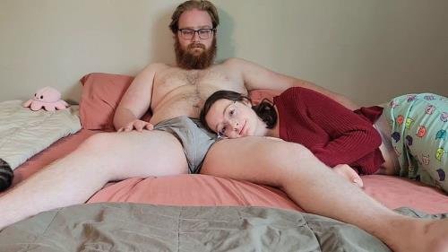 onlyfans - MY SUBMISSIVE STEPSISTER SURPRISED With BLOWJOB DURING MOVIE SophieEllie (HD/720p/103 MB)