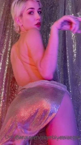 Onlyfans - Skyebluegfe  F9V2Swsqxske (SD/1920p/233 MB)