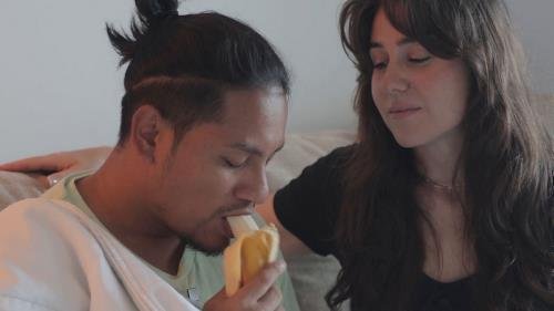 Onlyfans - This Stepmother Takes VERY, VERY Good Care Of Her Stepson Verashia (FullHD/1080p/153 MB)